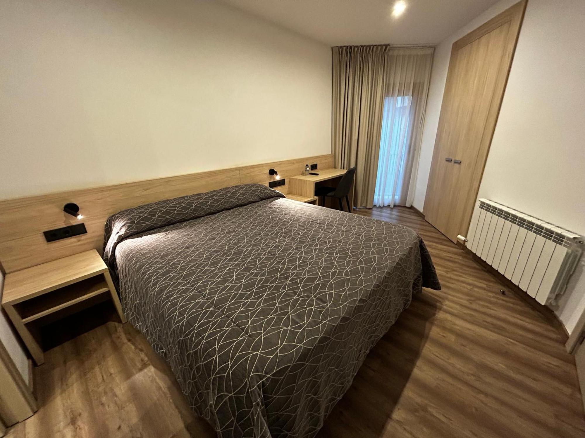 Hotel Jardi Apartaments Mollerusa Bagian luar foto